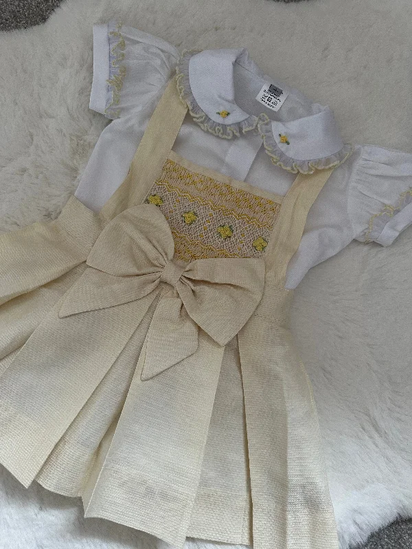 Lemon pinafore